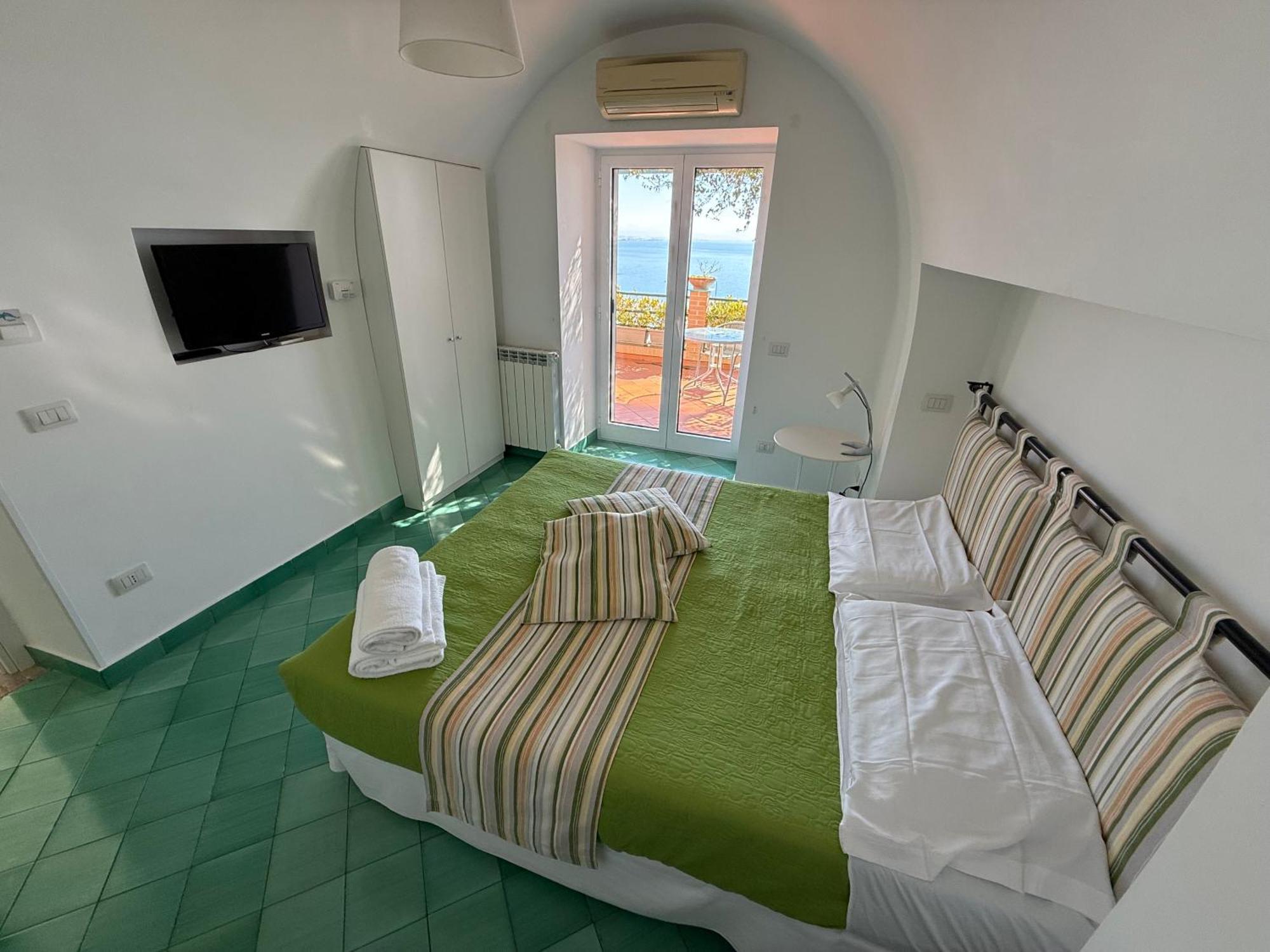 Casa Gabriella - Amalfi Coast - Free Parking - Full Sea View Villa Vietri sul Mare Exterior photo